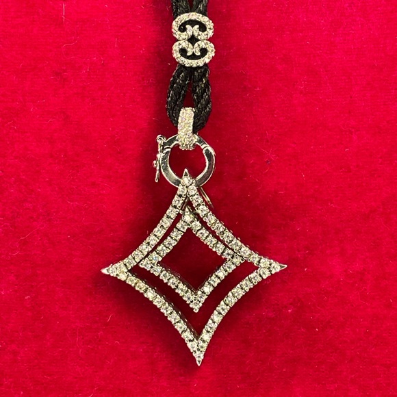 FIVE NECKLACES IN ONE - Picture 12 of 15